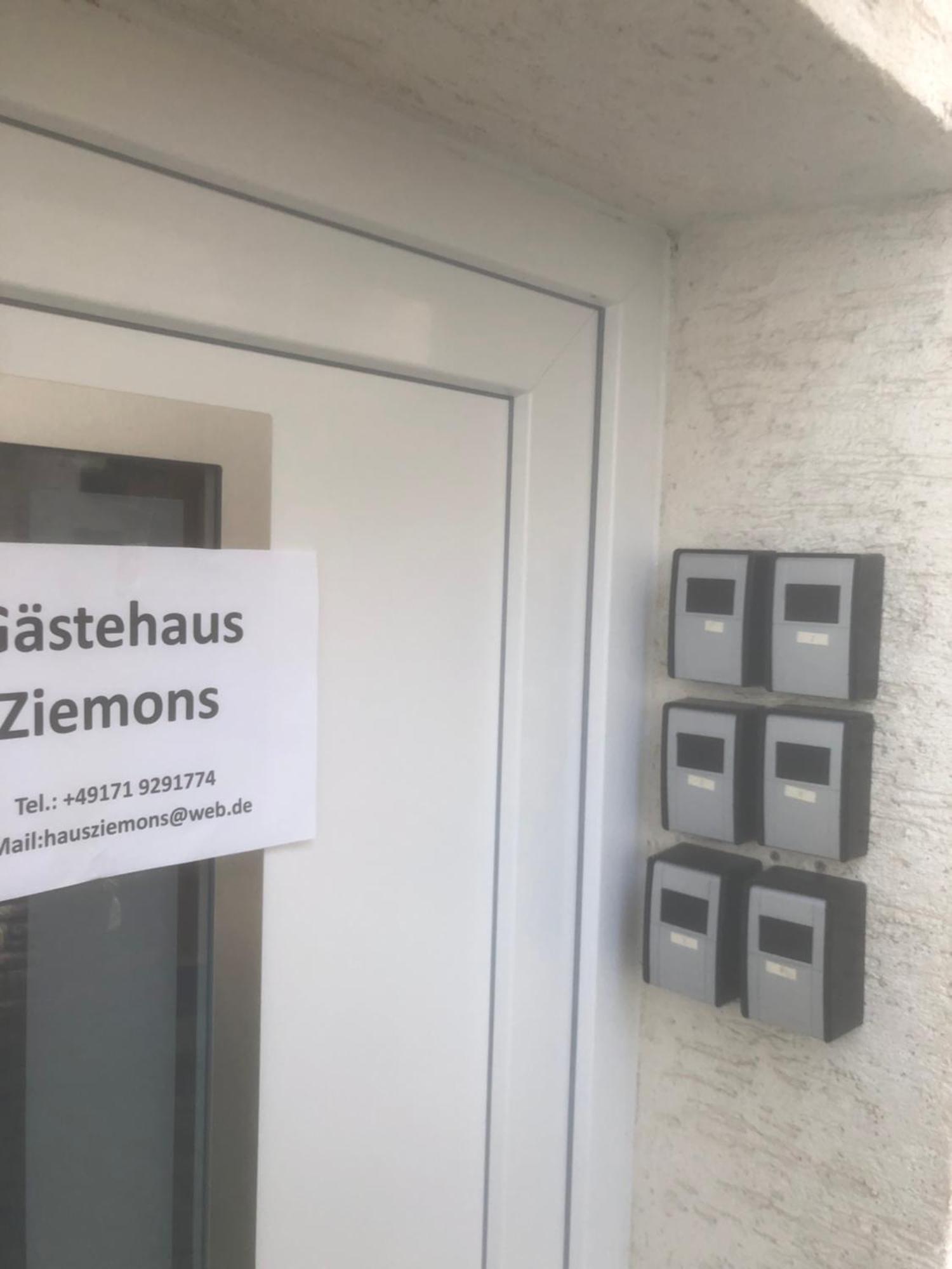 Gaestehaus Ziemons Cochem Exterior foto